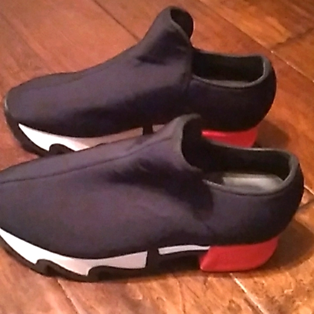 Modern SlipOn Sneaker with Stretch Upper Black Red Athletic Shoes Sporty Comfort